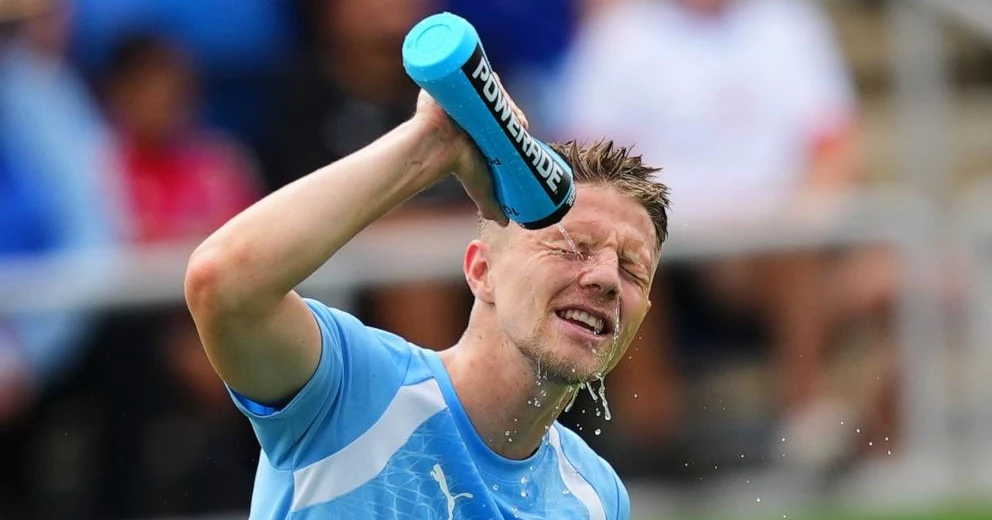 Heat wave raises concerns ahead of World Cup knockout matches in eastern US