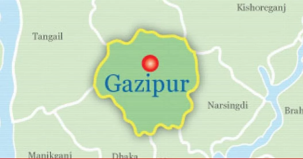 Spinning mill workers block highway in Gazipur over unpaid wages