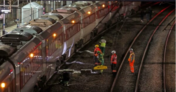 UK train stabbing leaves 10 hospitalized, 9 critically injured