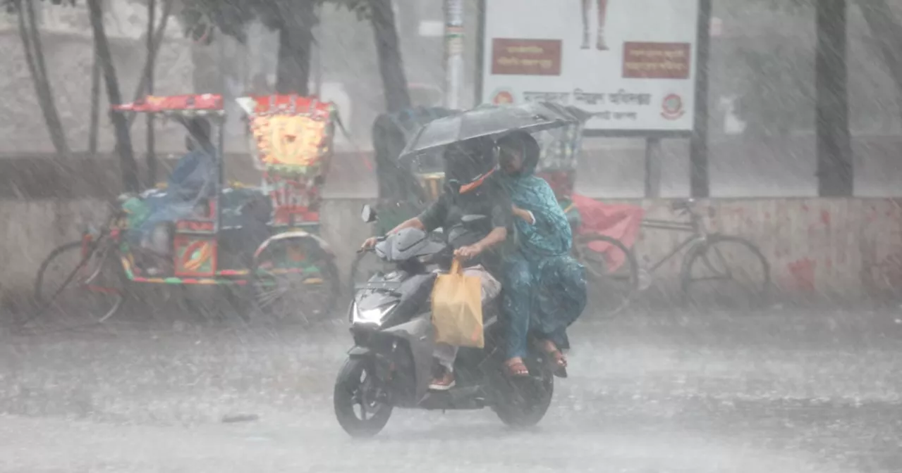 Heavy rainfall likely in Dhaka, 3 other divisions
