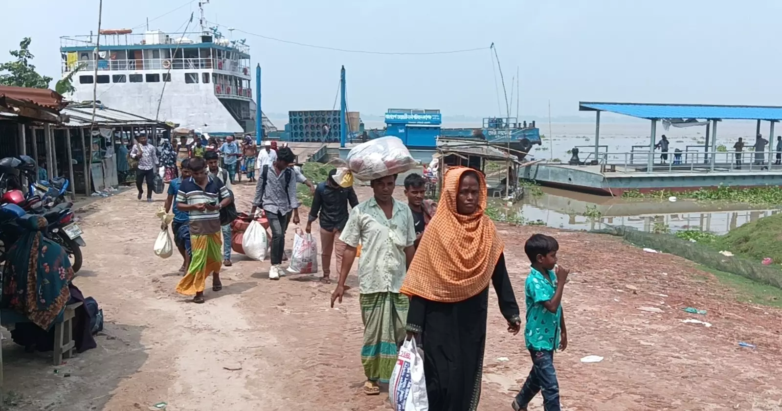 Ferry service remains suspended on Dhawapara-Nazirganj route for 11 days