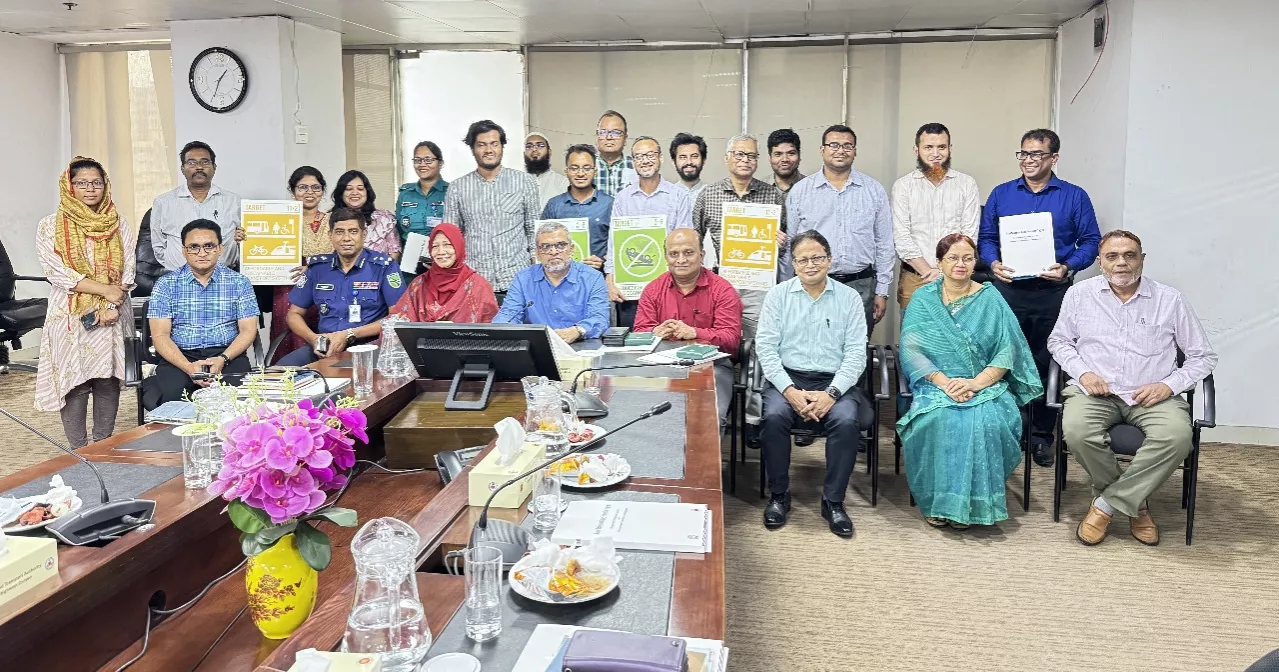 Make law to ensure the safety of pedestrians and cyclists: Seminar 
