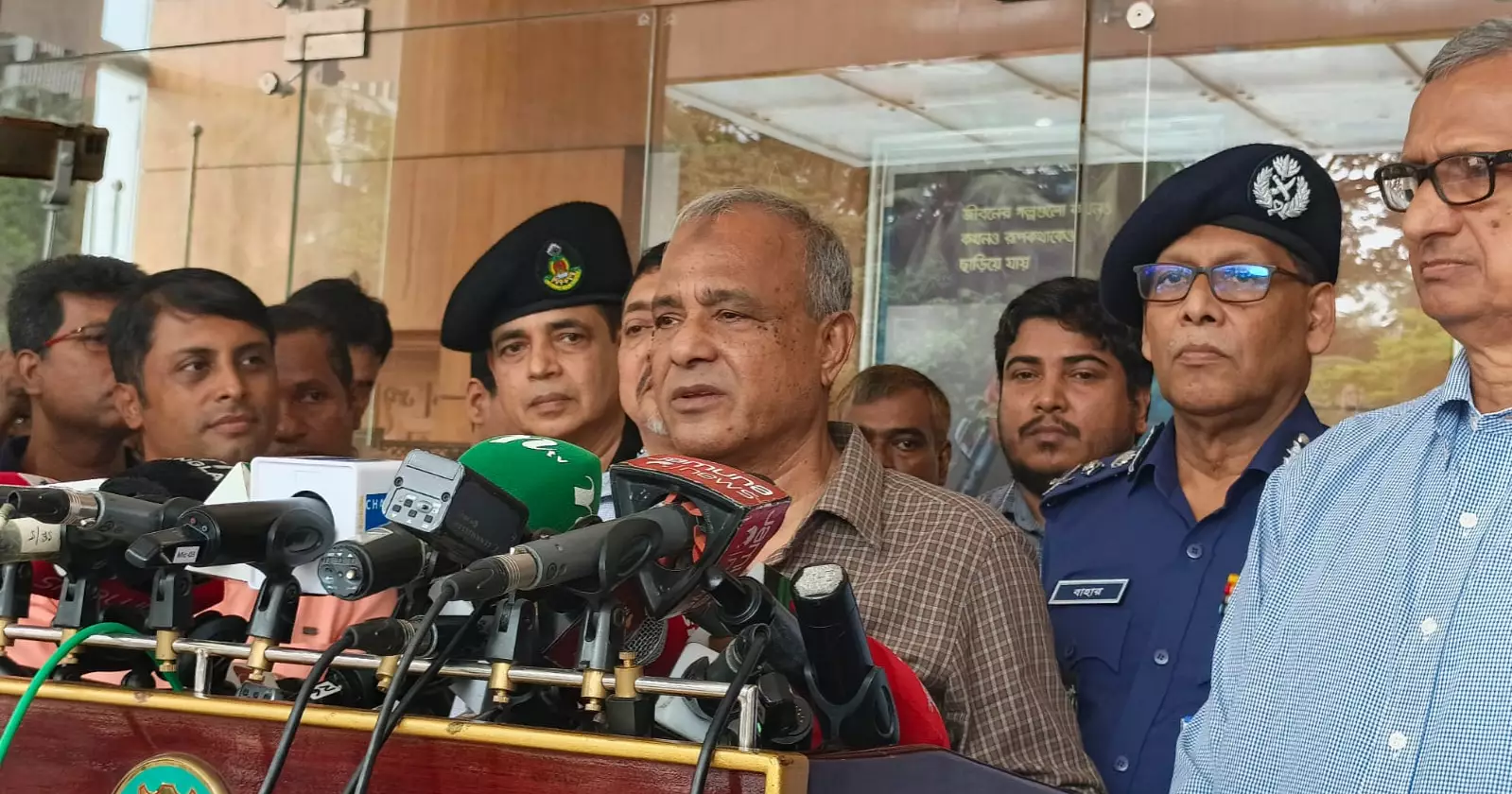 Adviser Jahangir Alam admits slight deterioration in law and order