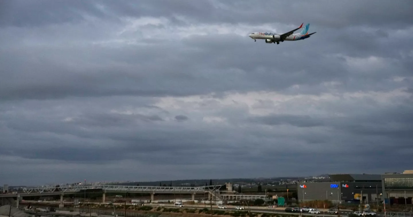 Motive unclear after copilot stabs captain on Israel-bound flight