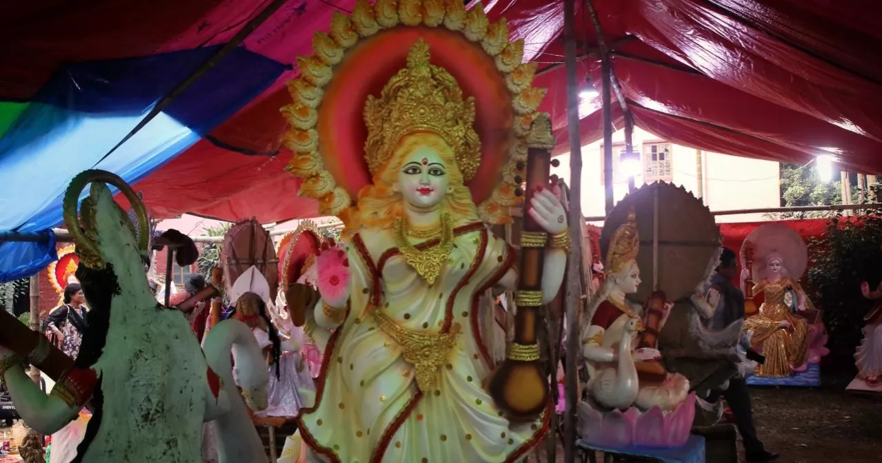 DU Jagannath Hall set for Saraswati Puja celebrations