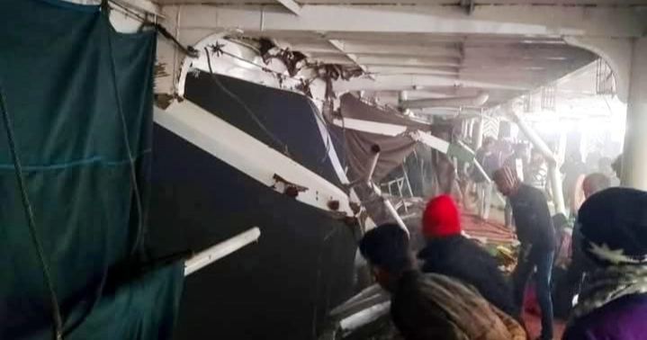 Launch collision on Meghna leaves 2 dead, over 50 injured