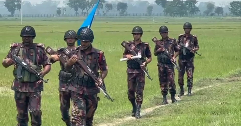 After 3 days, BSF moves people gathered for alleged push-in attempt along Benapole border