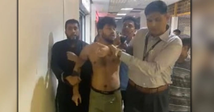 Chhoto Sazzad, Port City's Most Wanted Top Terror, arrested while Eid shopping in Dhaka