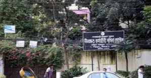 Female bank employee found dead at Nilkhet Kormojibi Mohila Hostel