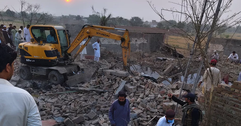 Pakistan protests to Afghanistan over suicide attack that killed 15