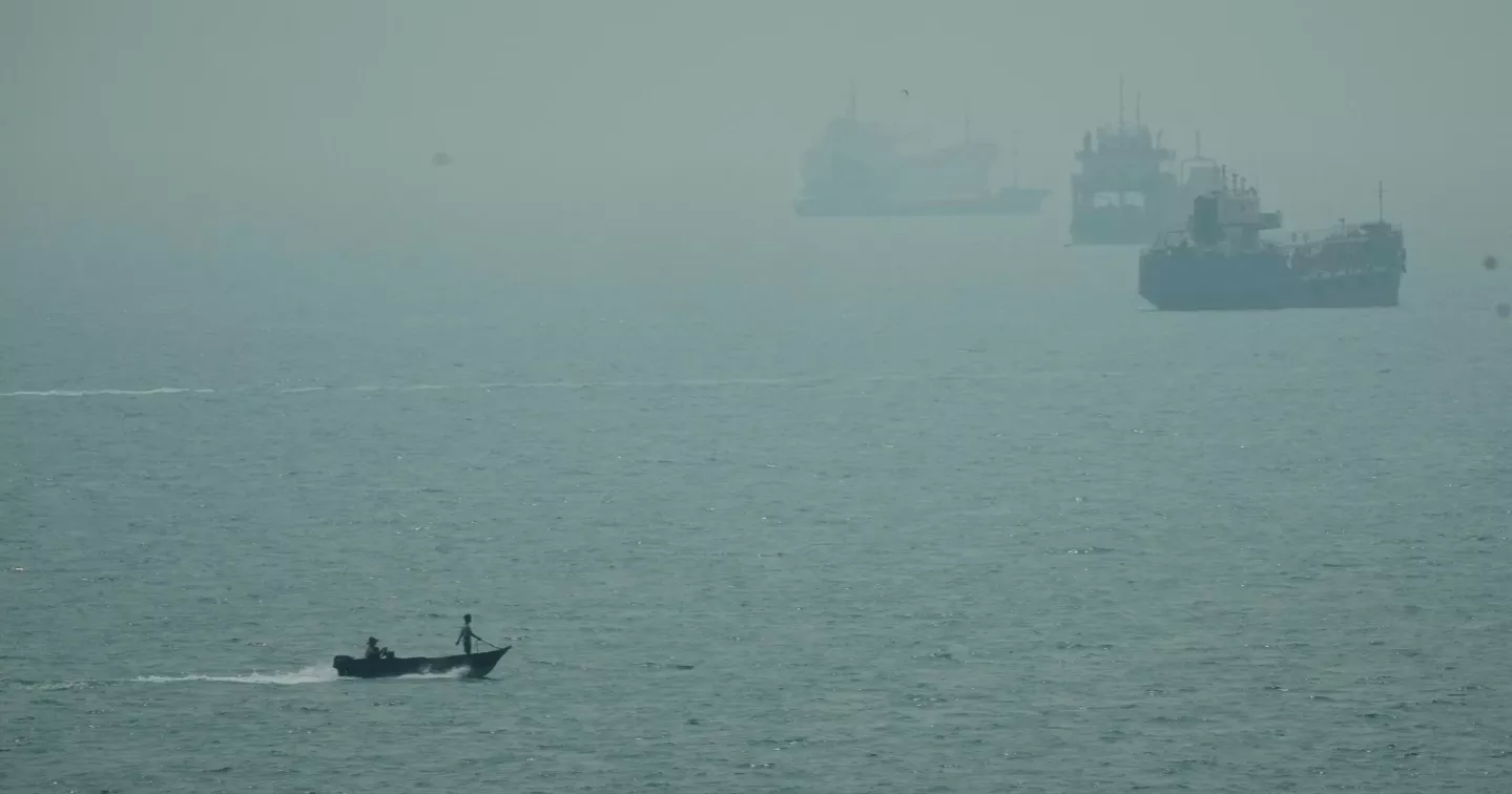 US destroys five more Iranian oil tankers after attacks on Navy warships