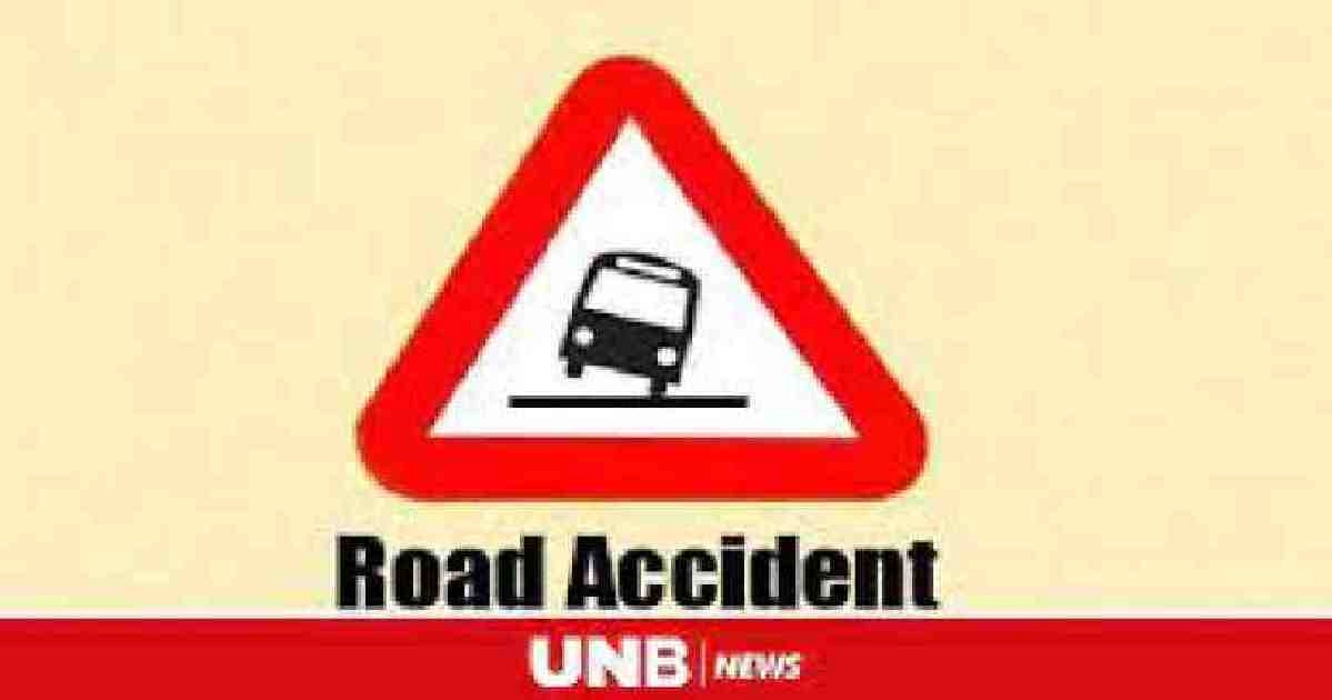 Three friends lose lives in Narsingdi bus-motorbike collision