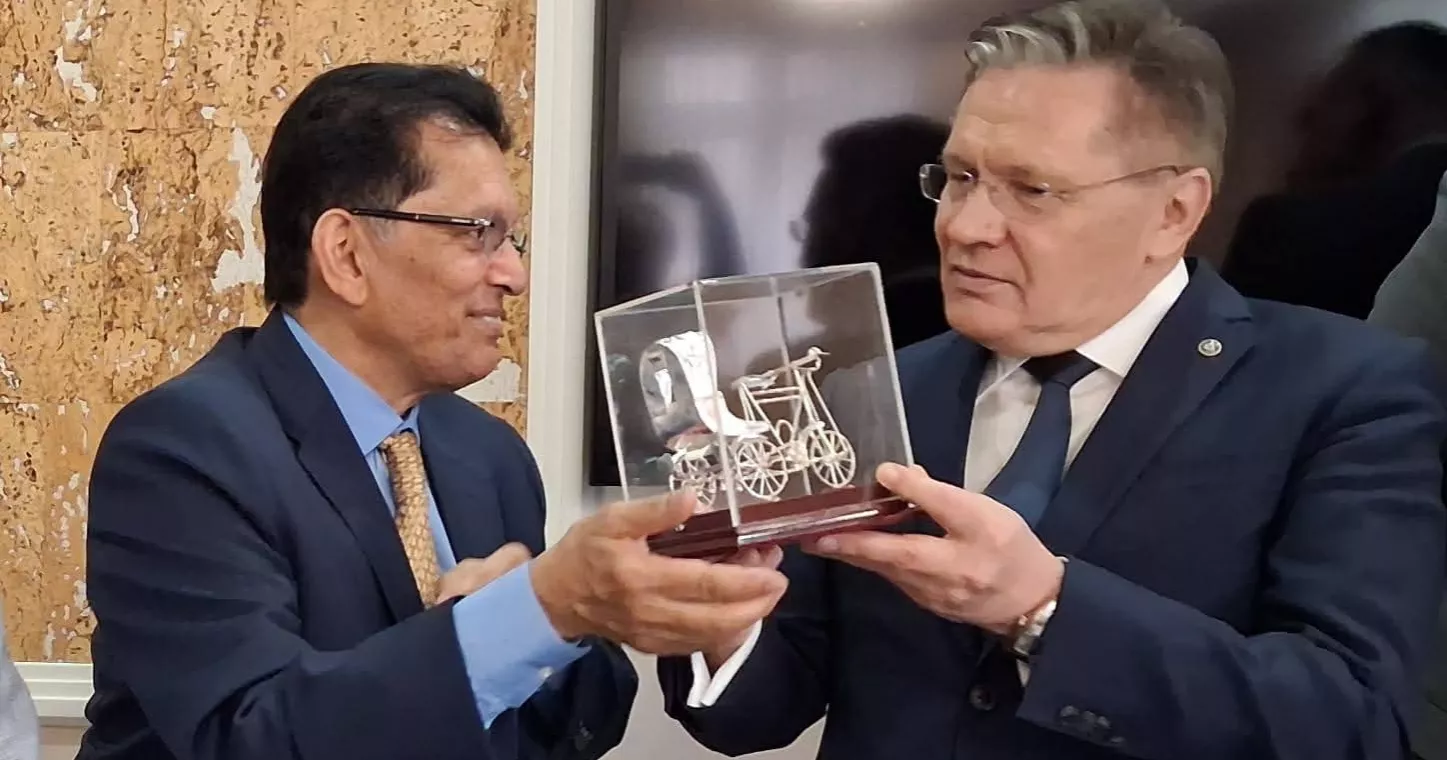 FM discusses future nuclear energy cooperation with Rosatom