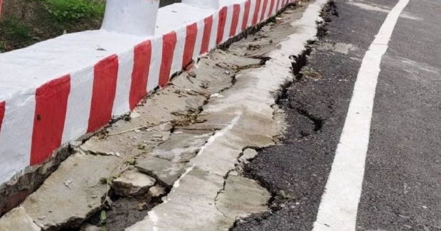 Concern as cracks develop on Chandpur bridge approach road before inauguration