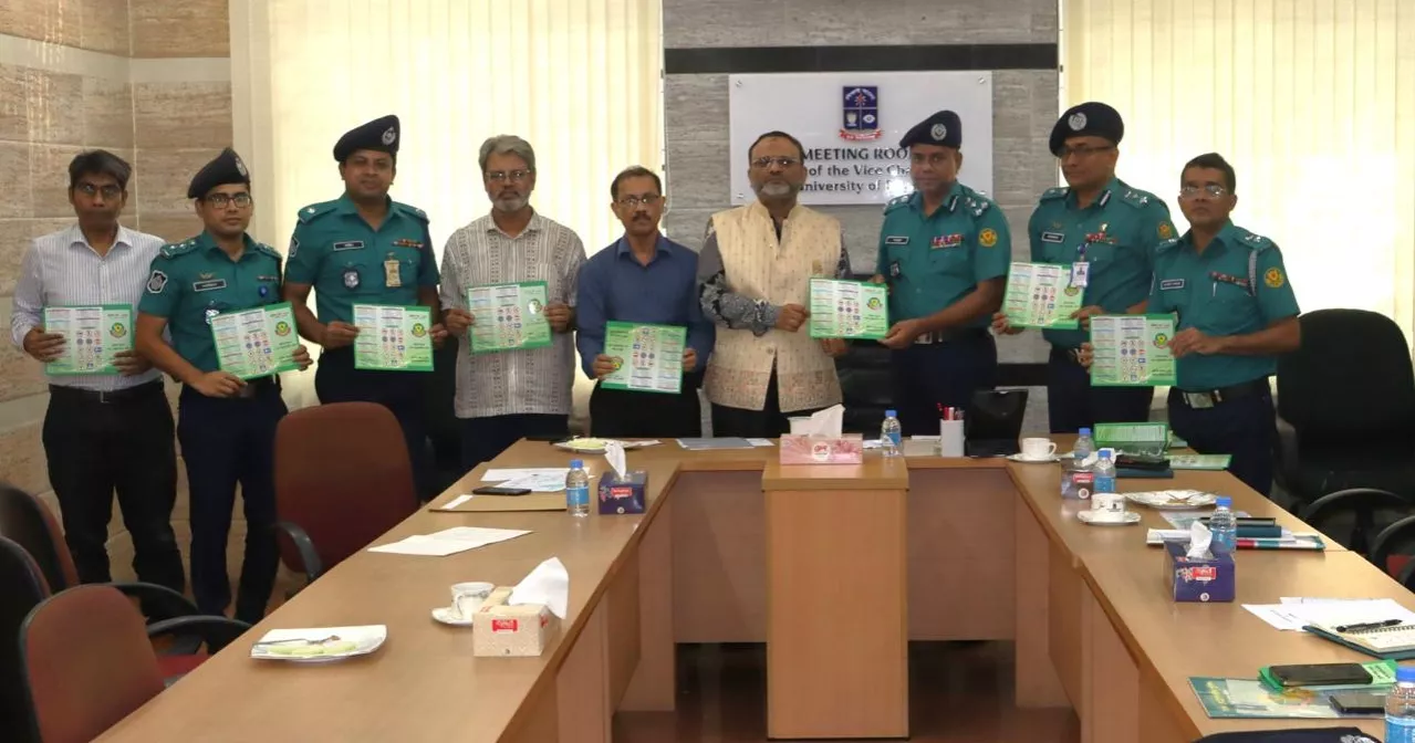 DMP officials discuss student shuttle bus service with DU VC