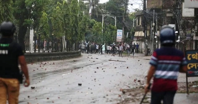 Police resist students' programme in Sylhet; 20 injured