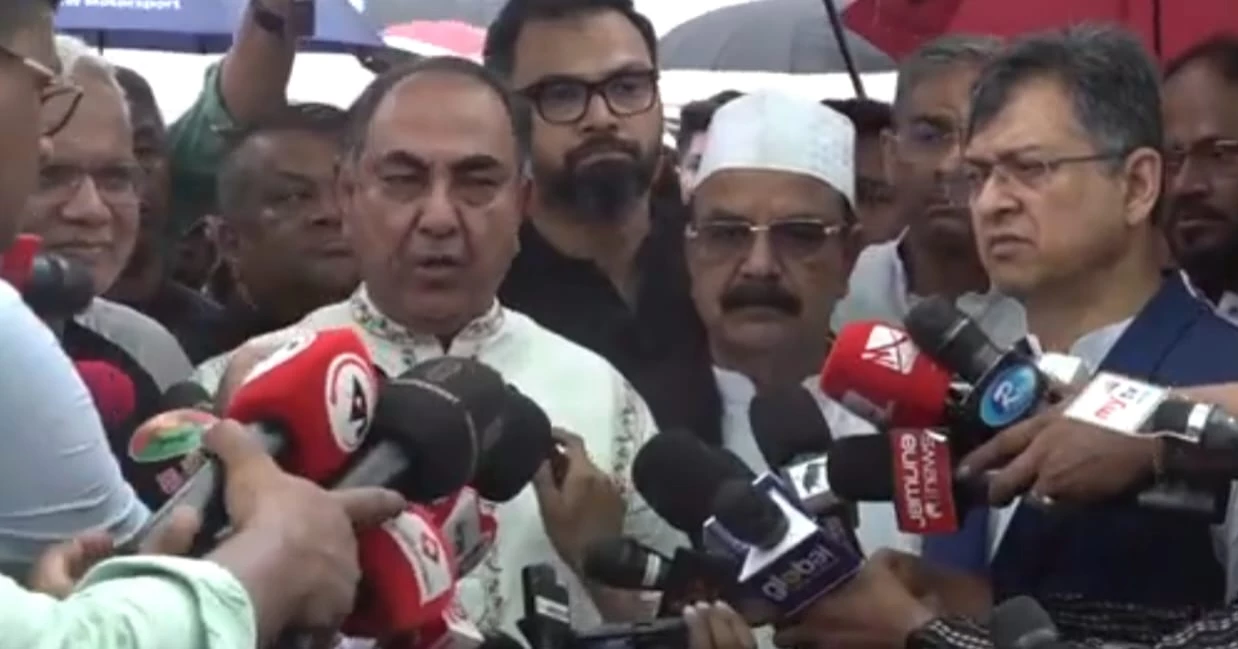 In jibe at CA, Abbas says 'only one person doesn’t want election by Dec'