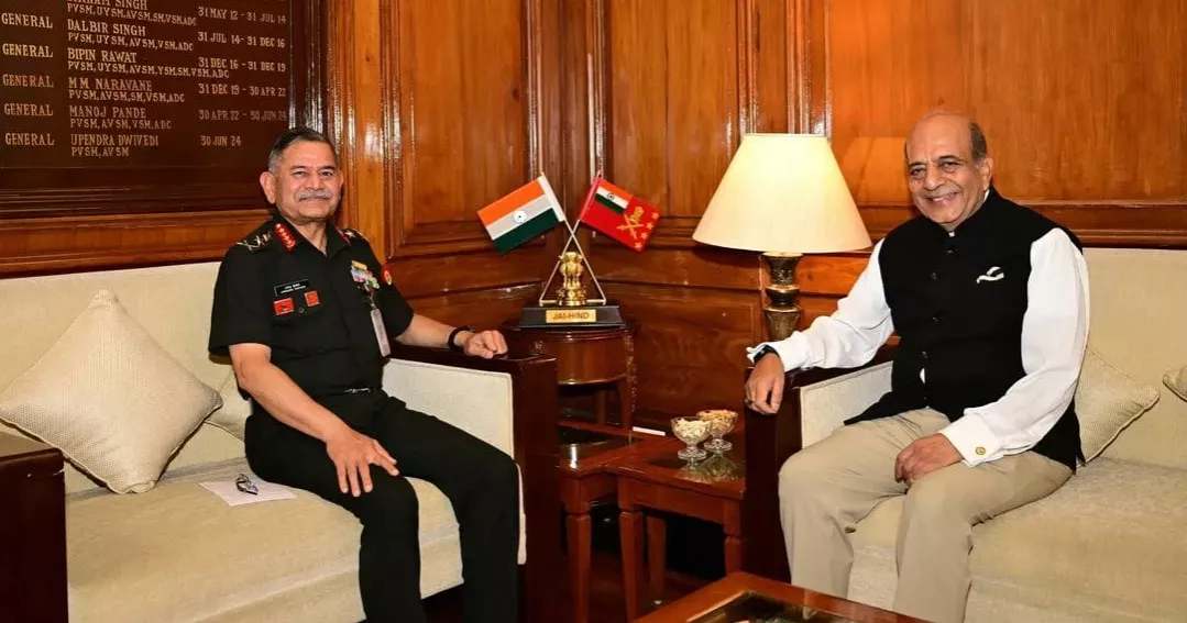 Dinesh Trivedi discusses Bangladesh-India border security, military co-op with Indian Army chief