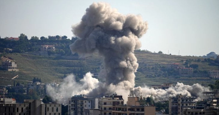 US military targets Iranian sites in Goruk city and Qeshm Island
