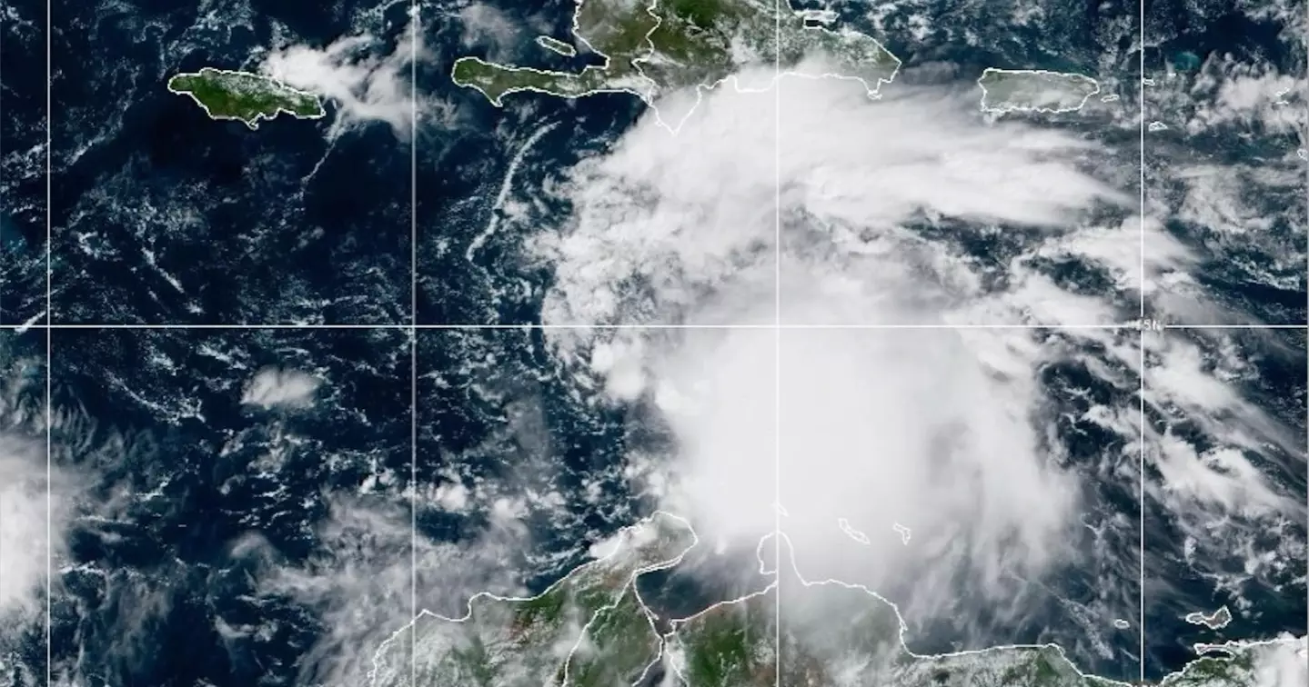 New Zealand hit by strong winds, flights canceled and ‘mega strike’ disrupted