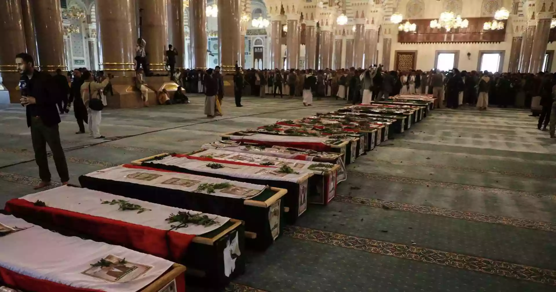 Hundreds attend funerals for 31 Yemeni journalists killed in airstrikes