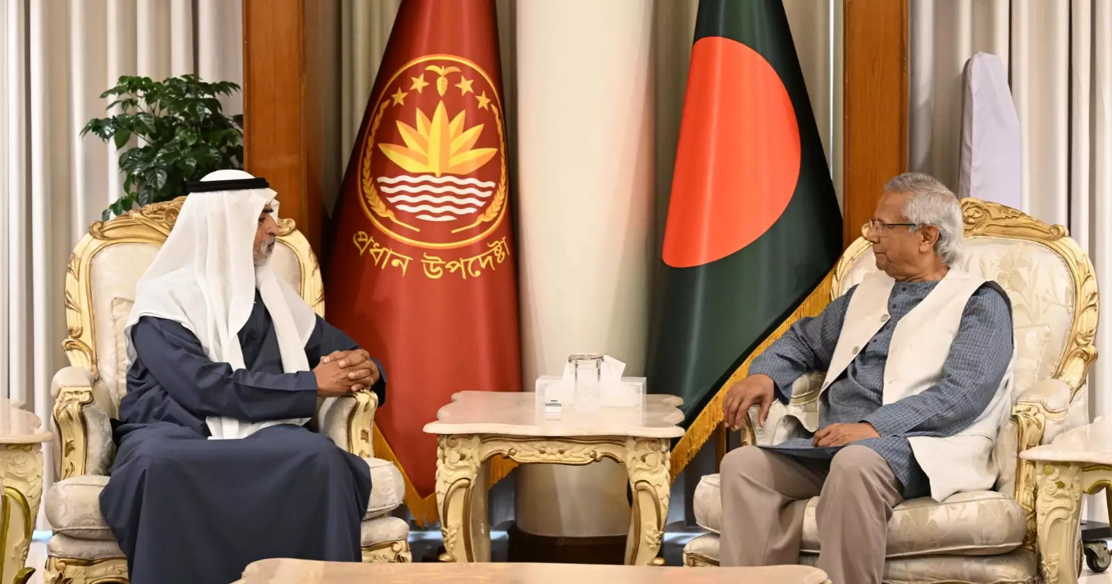 Prof Yunus welcomes investment proposals from UAE in various sectors