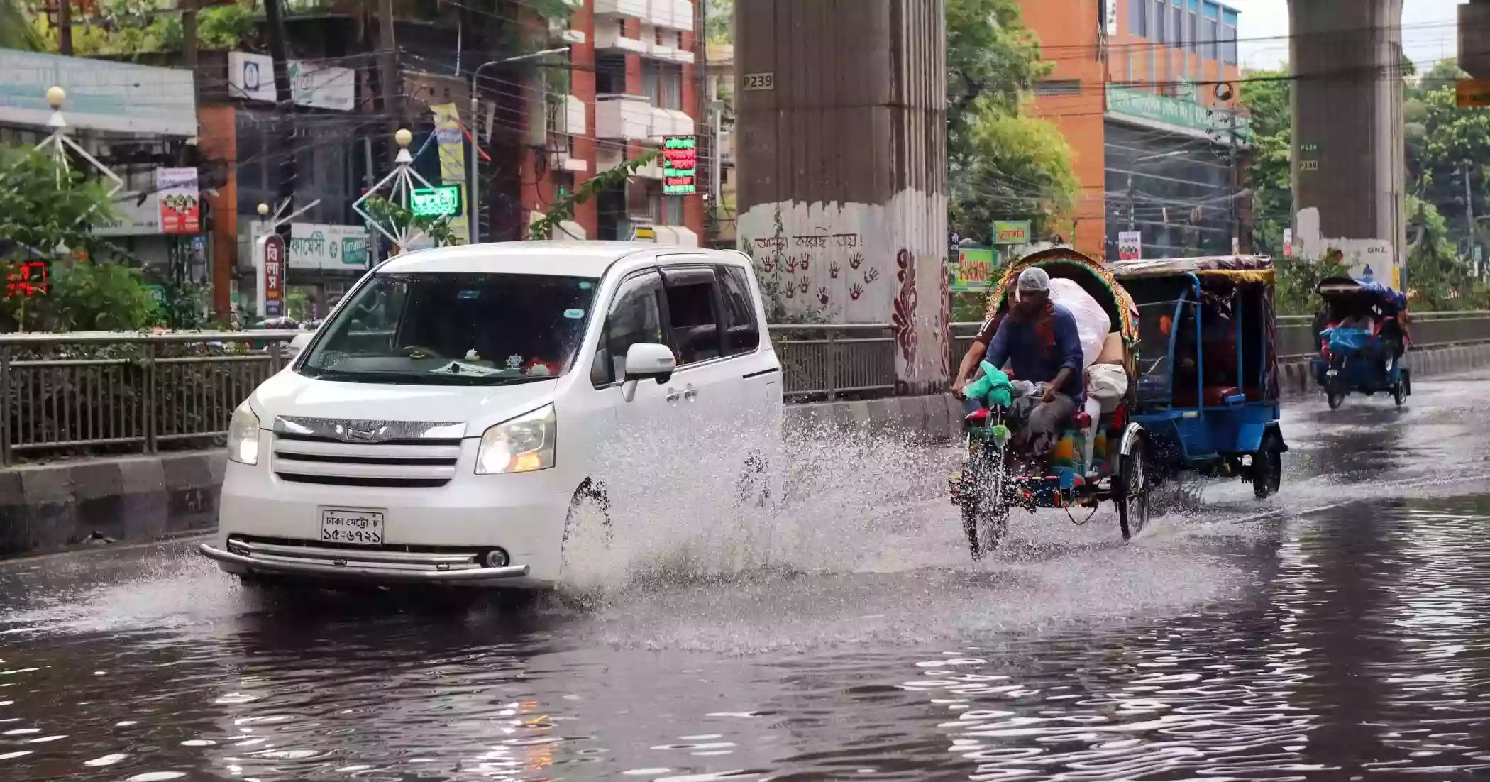 ‘November Rain’ drenches Dhaka and other parts of Bangladesh
