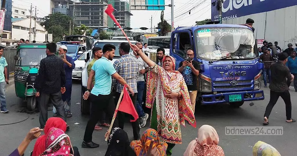 NASSA Group workers block road in city over unpaid wages