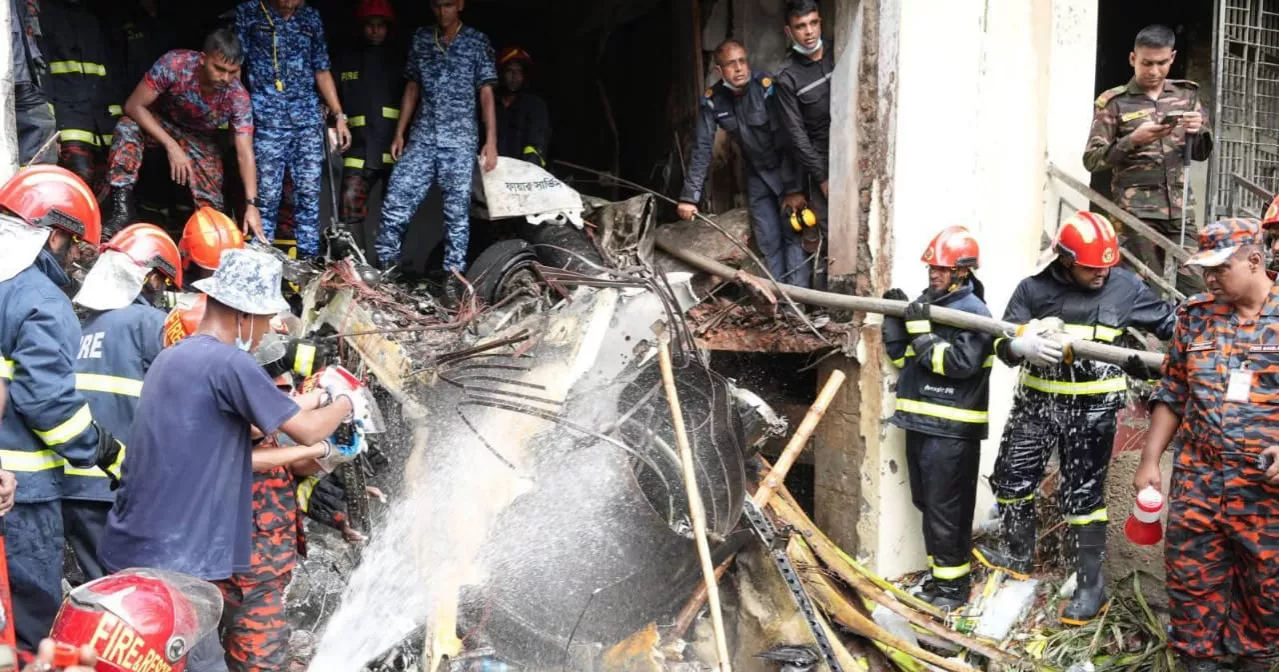 Pilot tried his best to minimise civilian casualties and damage: ISPR on Uttara plane crash