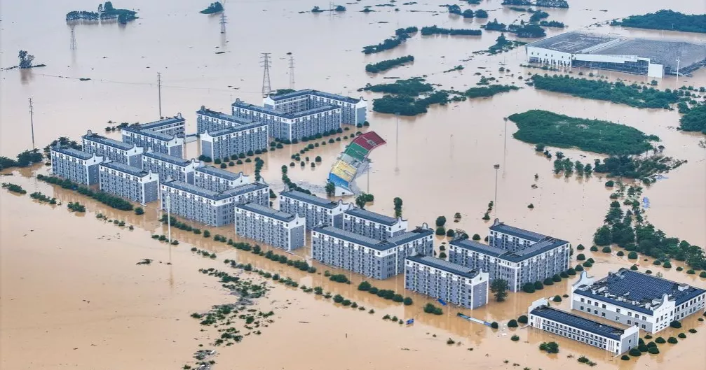 China issues red alerts for flash floods, geological hazards