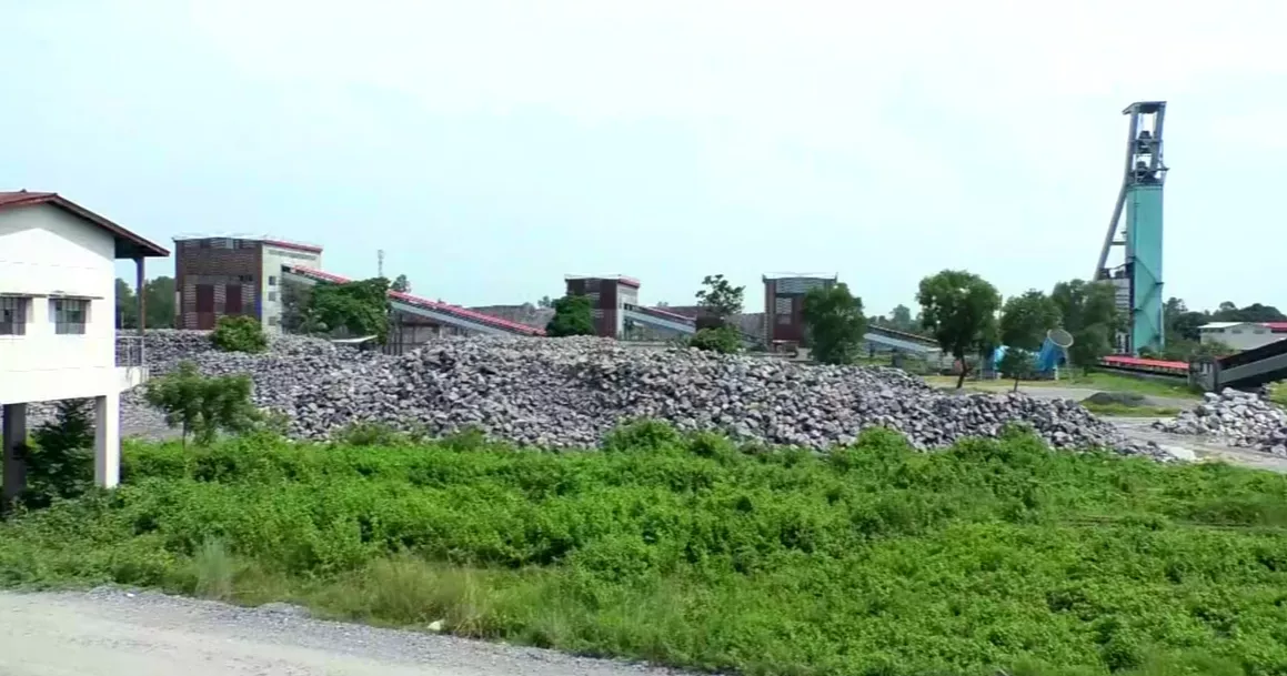 Stone extraction halted at Maddhapara mine amid ammonium nitrate shortage