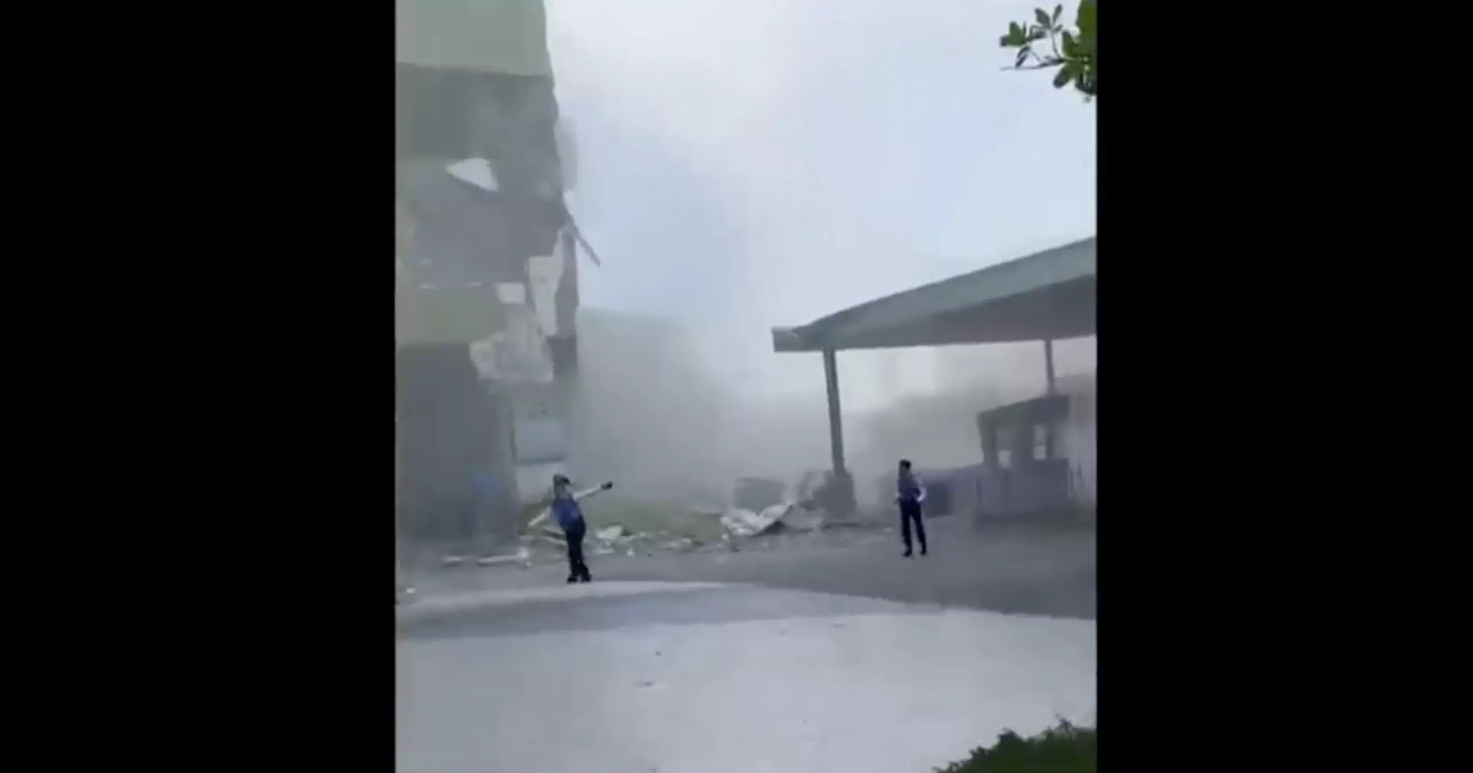 7.8 magnitude earthquake rocks southern Philippines
