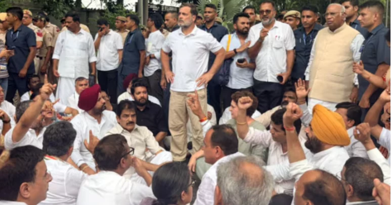 Rahul, Priyanka Gandhi lead protest near PM's residence over exam paper leaks