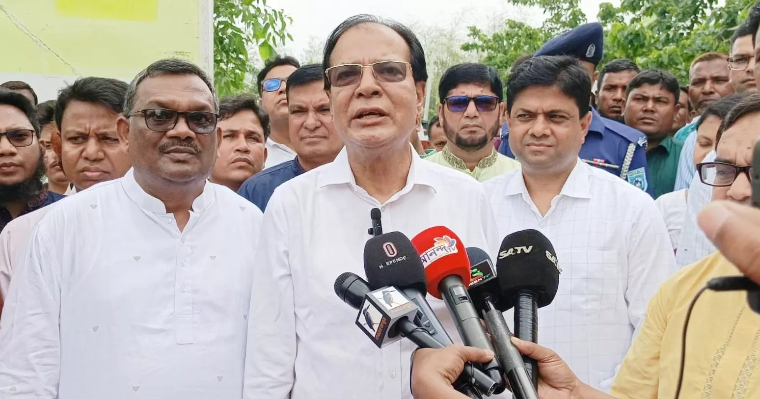 Relief minister falls sick at Saidpur airport , to be air lifted to Dhaka