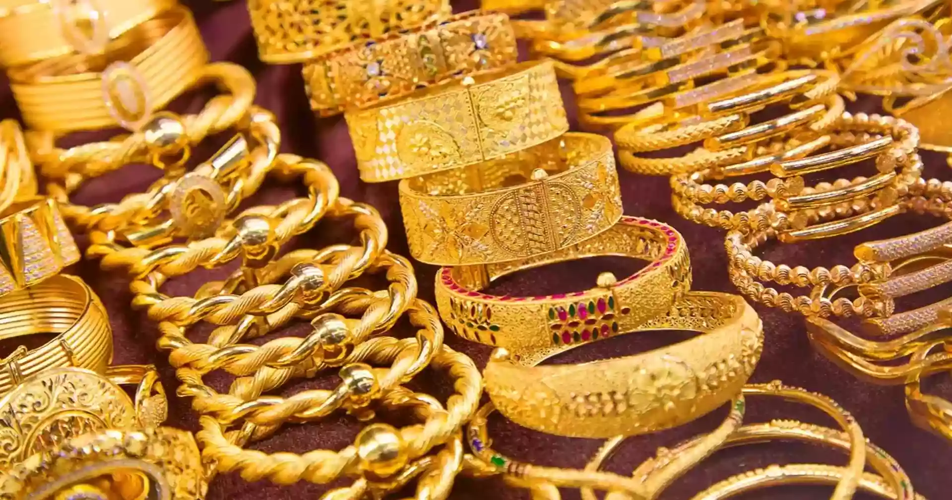 Gold price drops again in Bangladesh