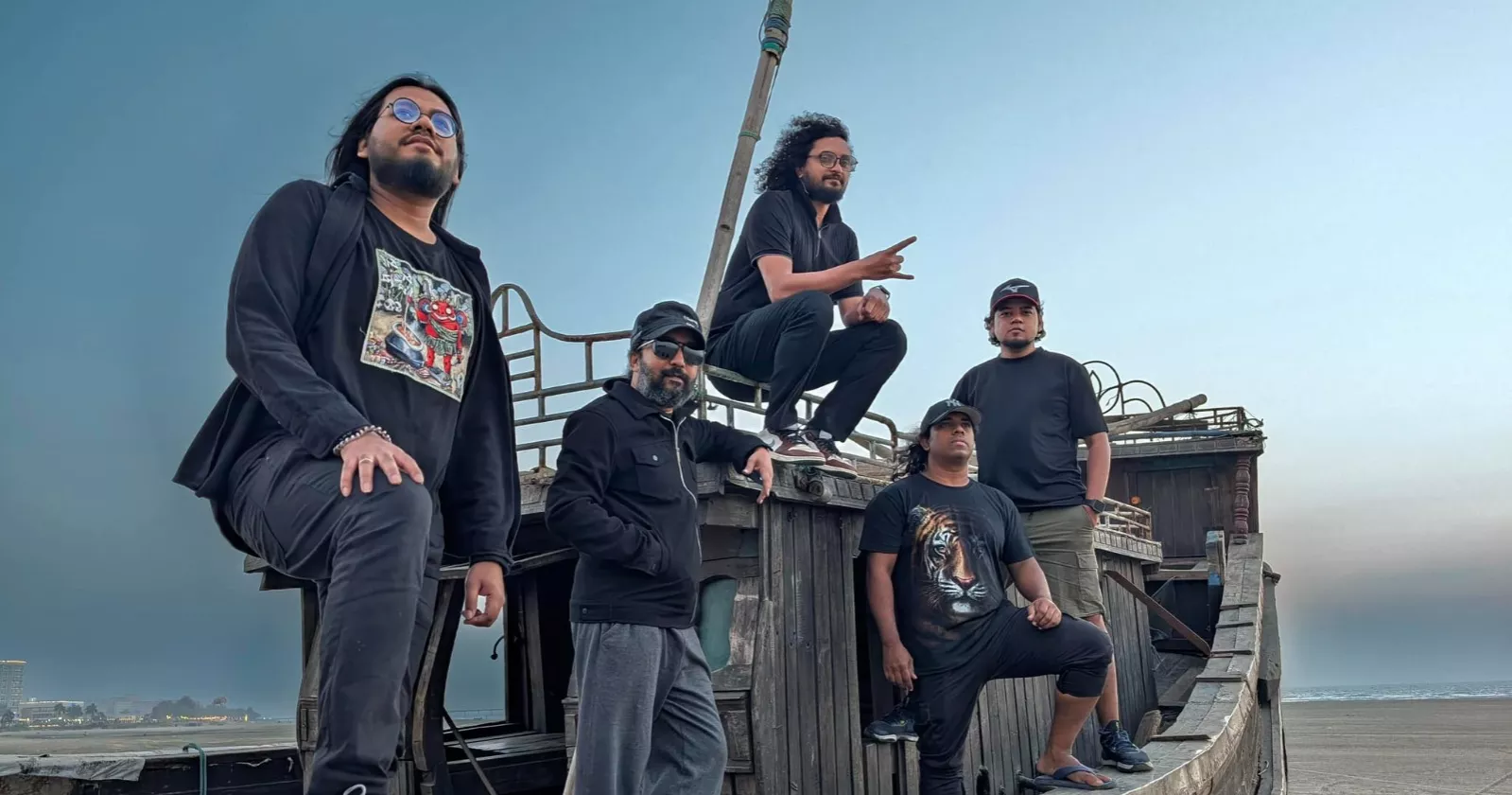 ‘Gitikobita Somogro’: Shironamhin release their complete lyrics at Ekushey Boi Mela