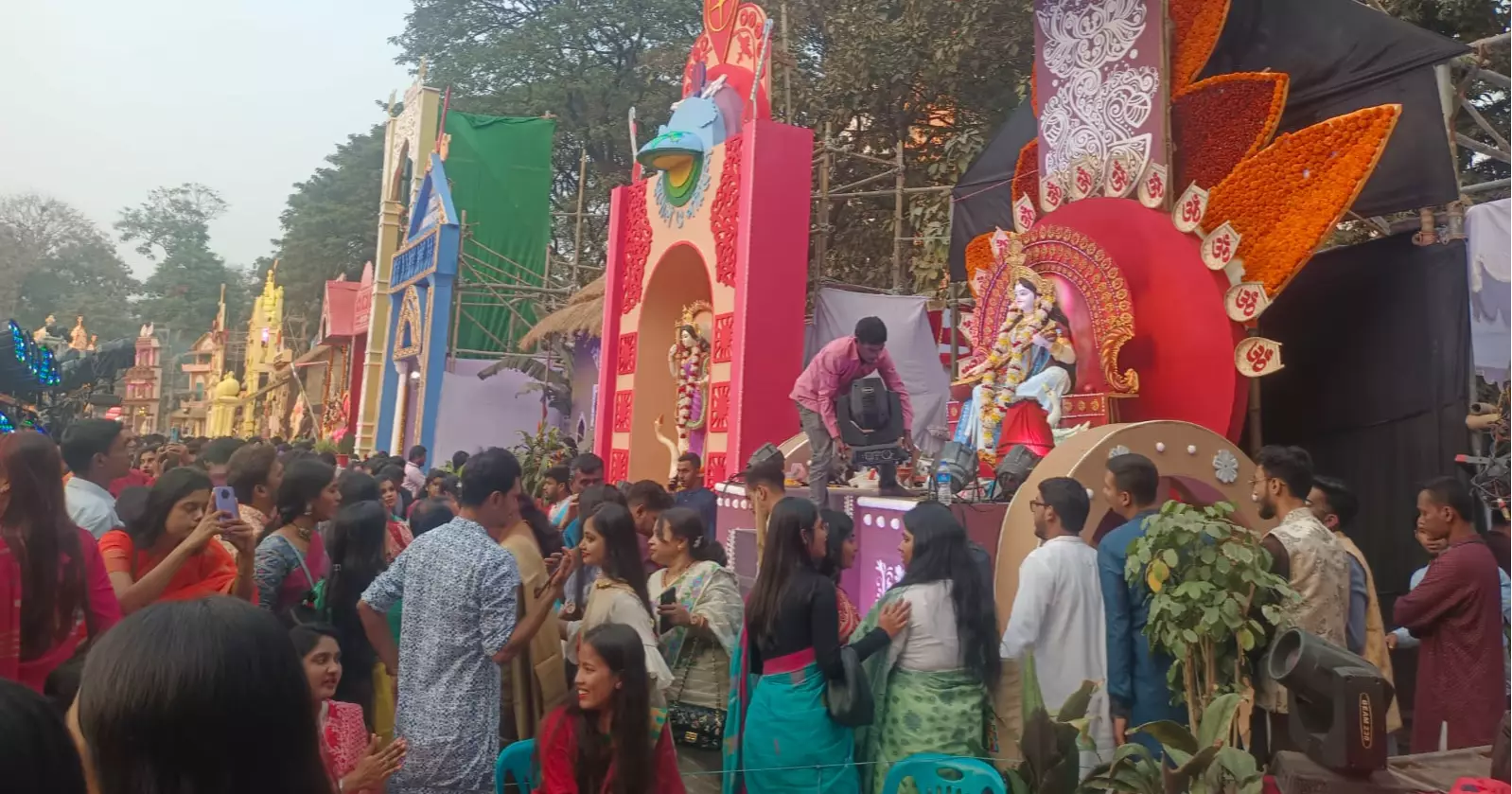Saraswati Puja celebrated at Dhaka University