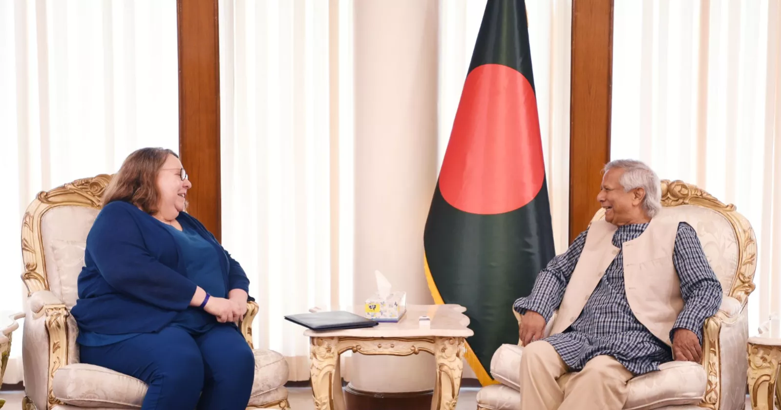 U.S. Embassy Charge d'Affaires Helen LaFave meets Chief Adviser