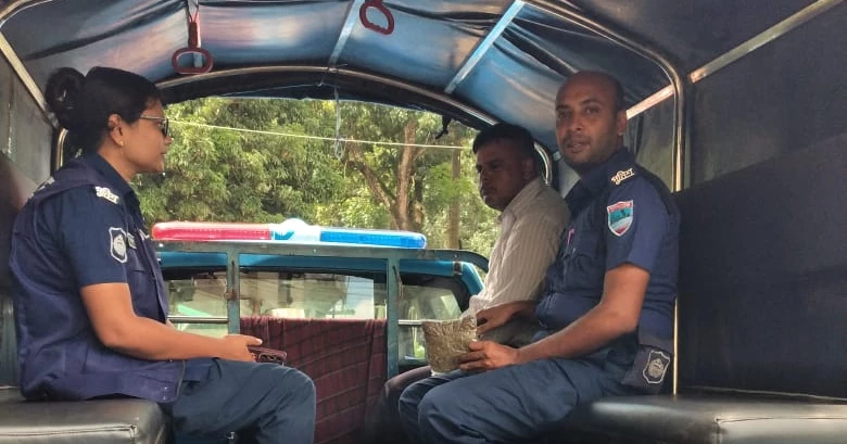 Civil staff caught with marijuana at Jashore Central Jail