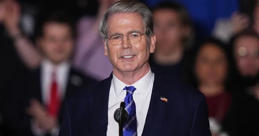 US sanctions 4 Venezuelan oil firms, 4 tankers in Maduro pressure campaign