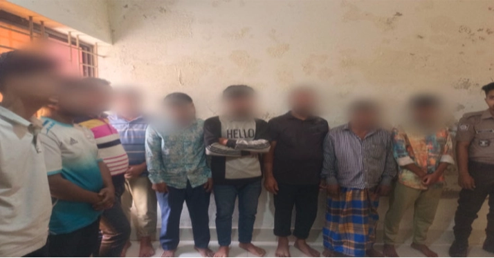 9 youths held with illegal Indian goods in Sylhet