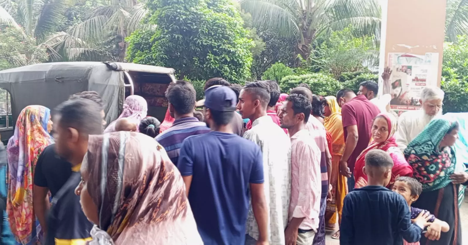 2 siblings stabbed dead in Chuadanga