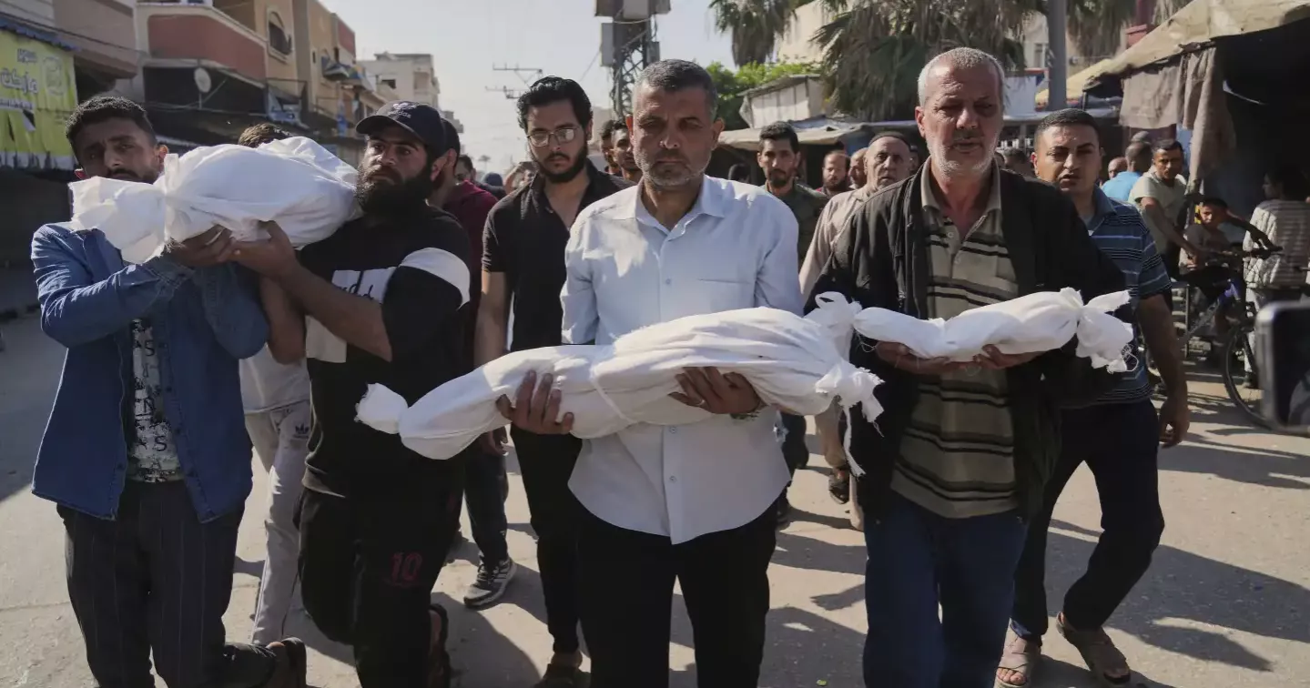 45 killed in Gaza attack, emergency aid fails to reach Palestinians