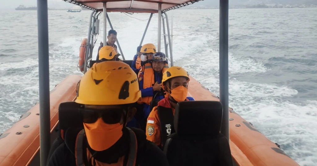 Indonesia searches for eight people missing near Anak Krakatau