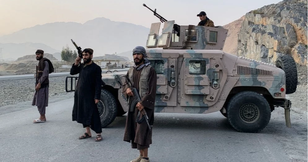 Why are Afghanistan and Pakistan fighting?