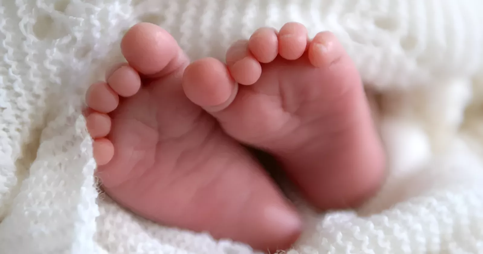 Neonatal girl rescued in Sirajganj; to be adopted under govt supervision