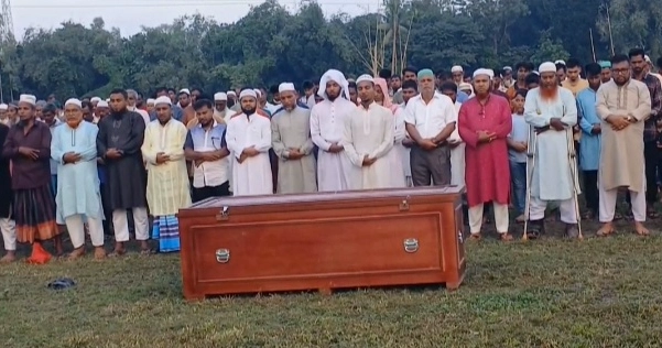 Seven Saudi factory fire victims laid to rest