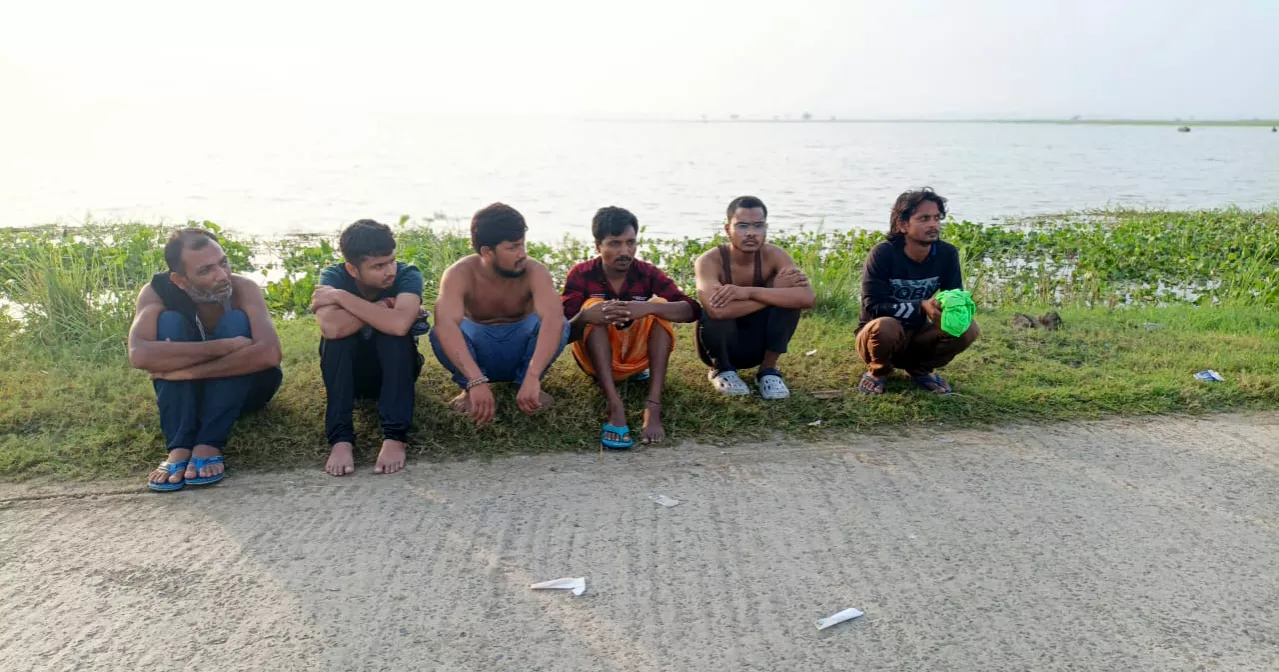 BSF takes back six men after failed push-in attempt at Chapainawabganj border