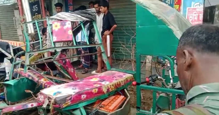 3 killed as truck hits auto-rickshaw in Gazipur