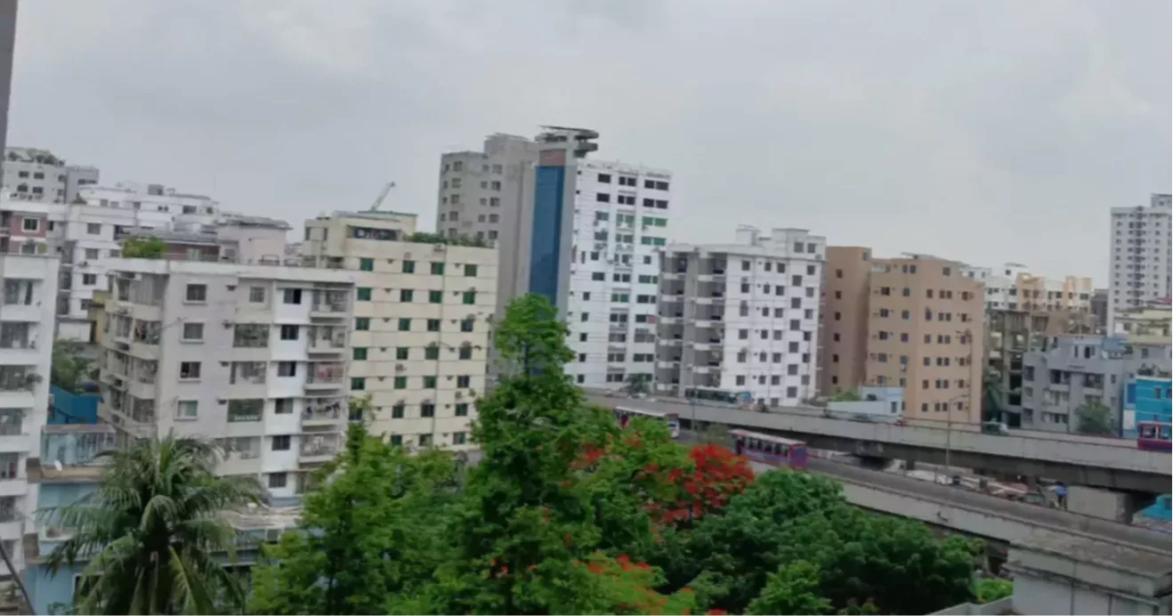 Dhaka records moderate air quality this morning